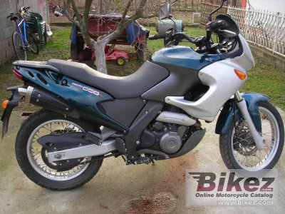2002 Aprilia Pegaso 650 i.e. photo